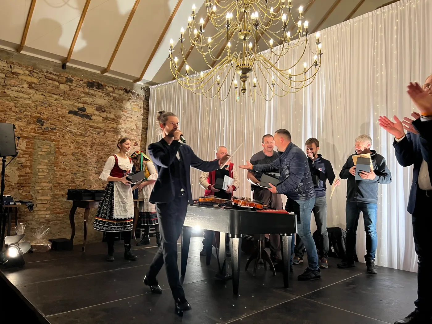 Firemní akce, plesy a společenské večery