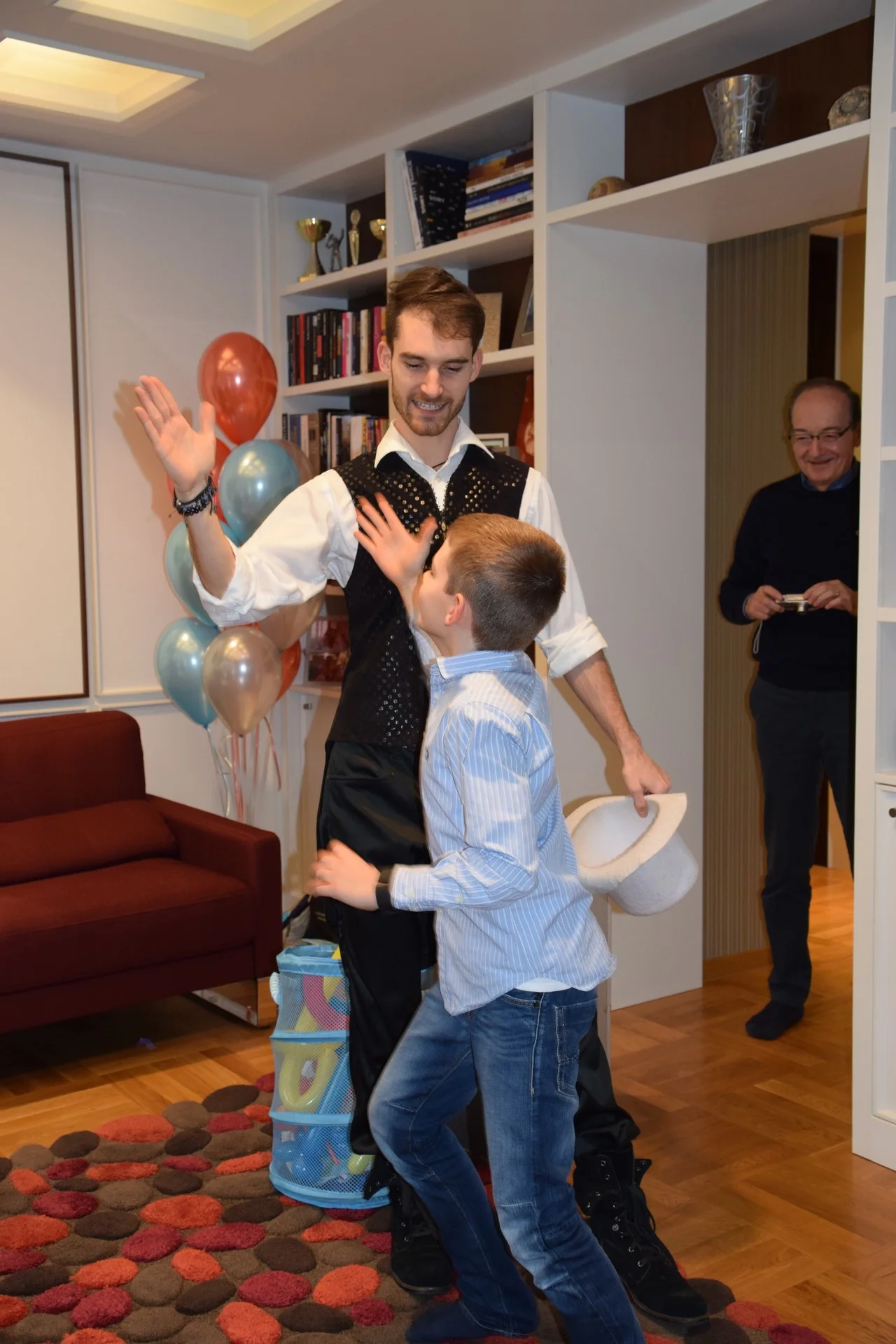 Damien (10 let) a Simon (5let) slavili narozeniny, Praha 6