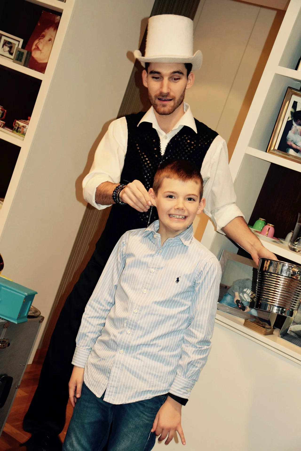 Damien (10 let) a Simon (5let) slavili narozeniny, Praha 6