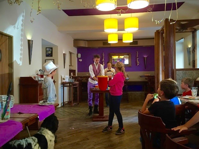 Toník, 8 let, kouzelník na oslavu