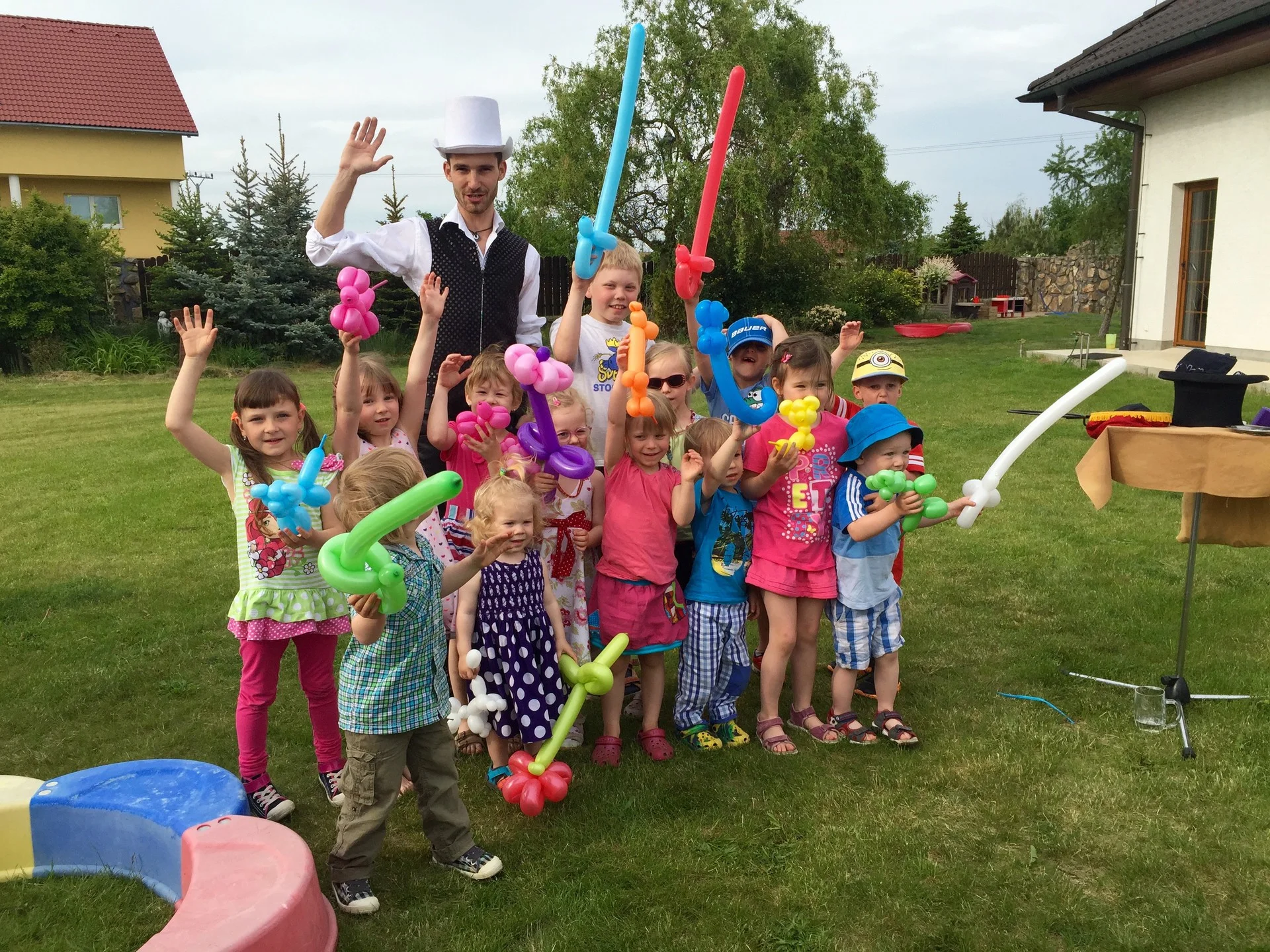 Markétka 5 let a Adélka 2 roky