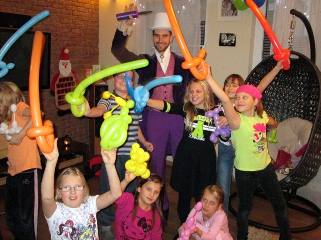 Oslava s kouzelníkem, Hřebeč, Kladno.