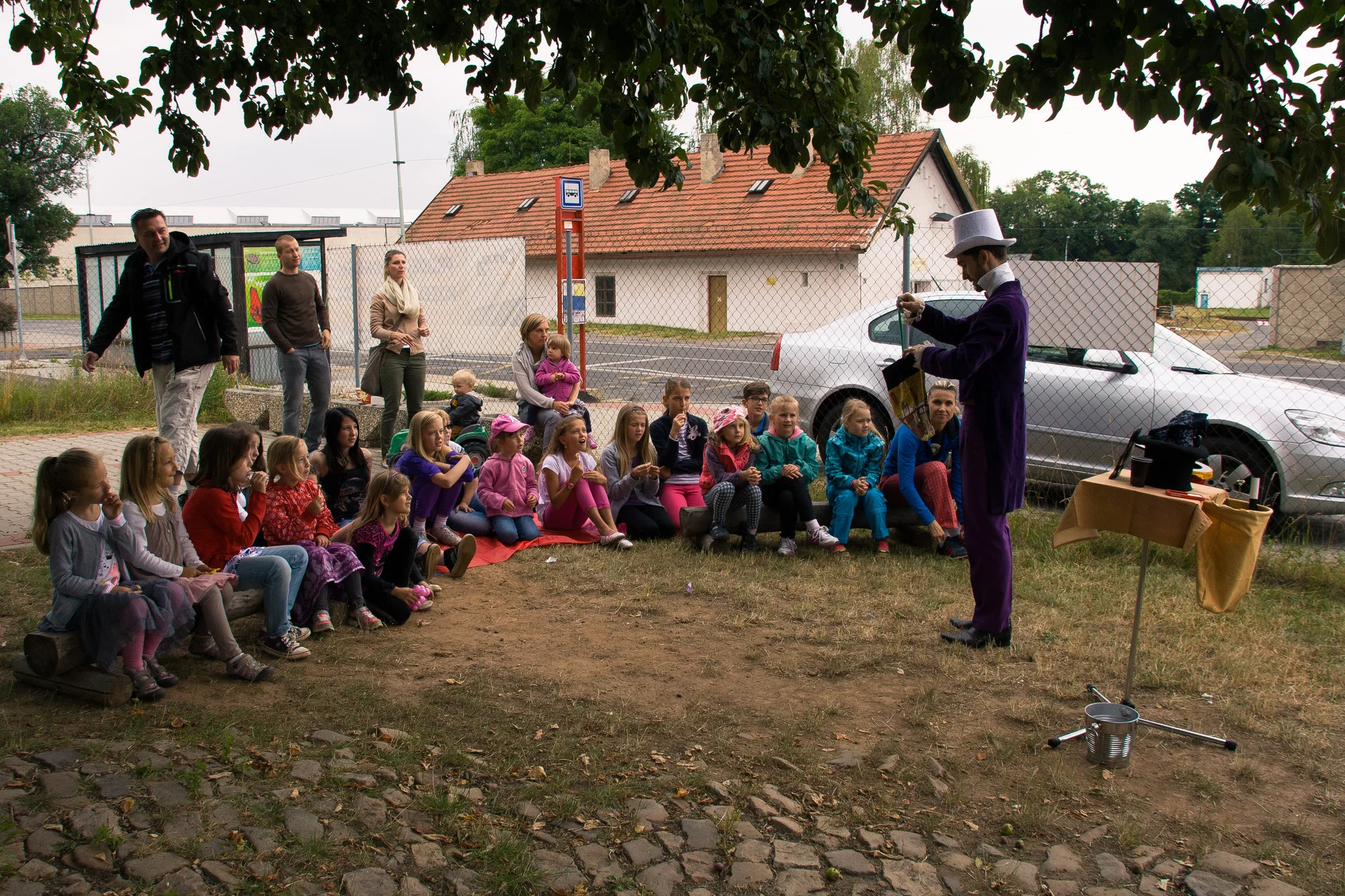 Narozeniny Vinoř, kouzelník Martin kouzlí pro děti.