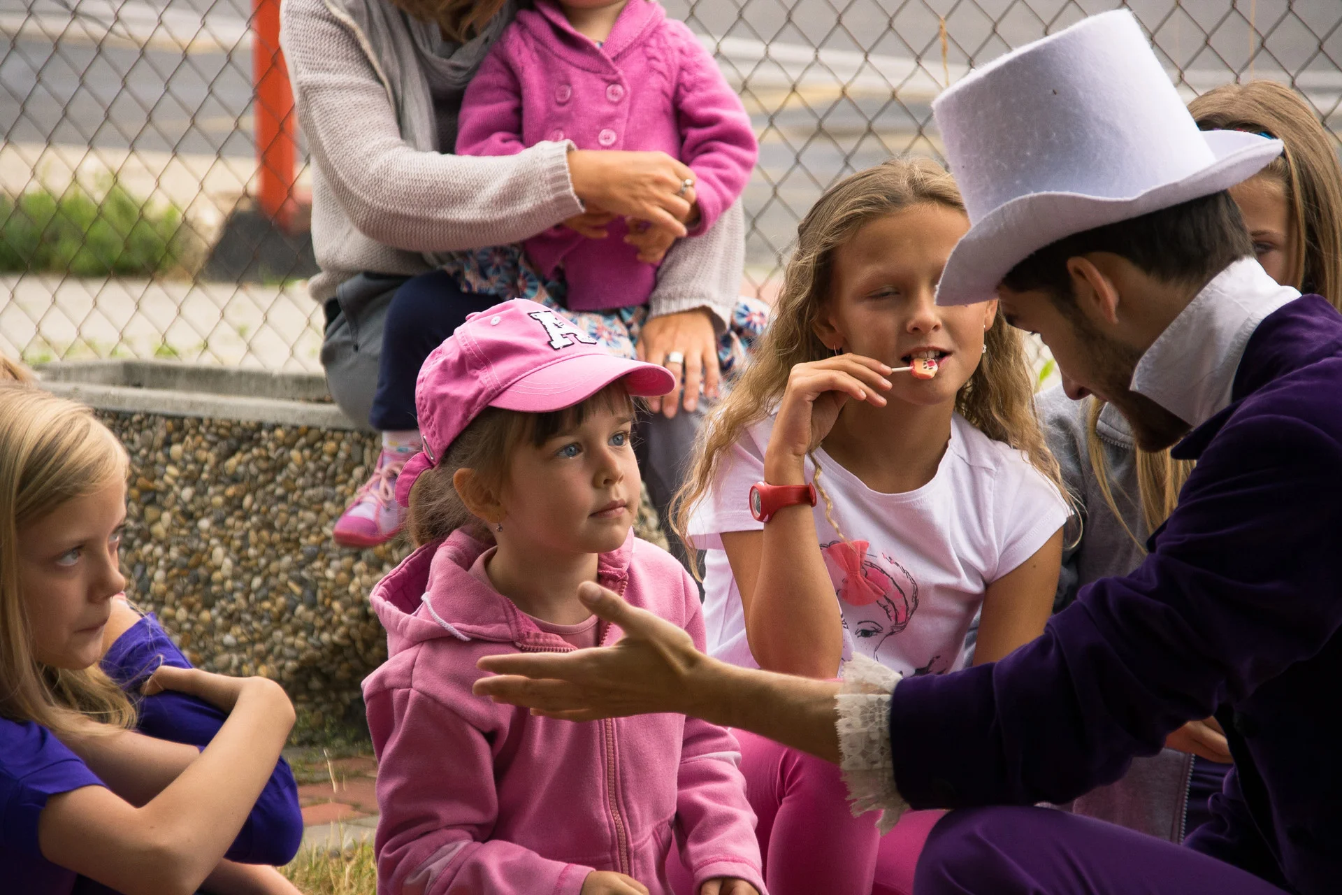 Narozeniny Vinoř, kouzelník Martin kouzlí pro děti.
