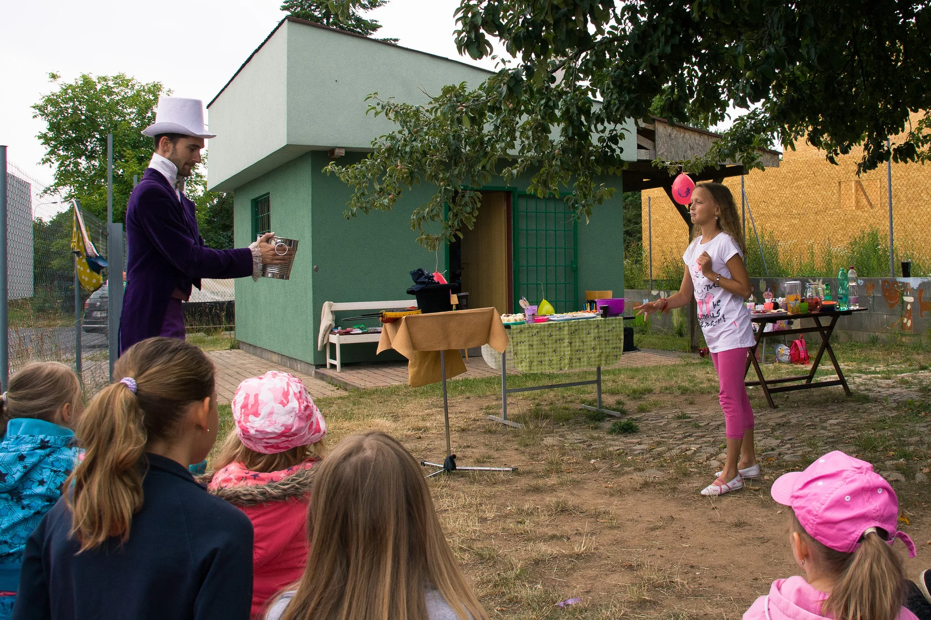 Narozeniny Vinoř, kouzelník Martin kouzlí pro děti.