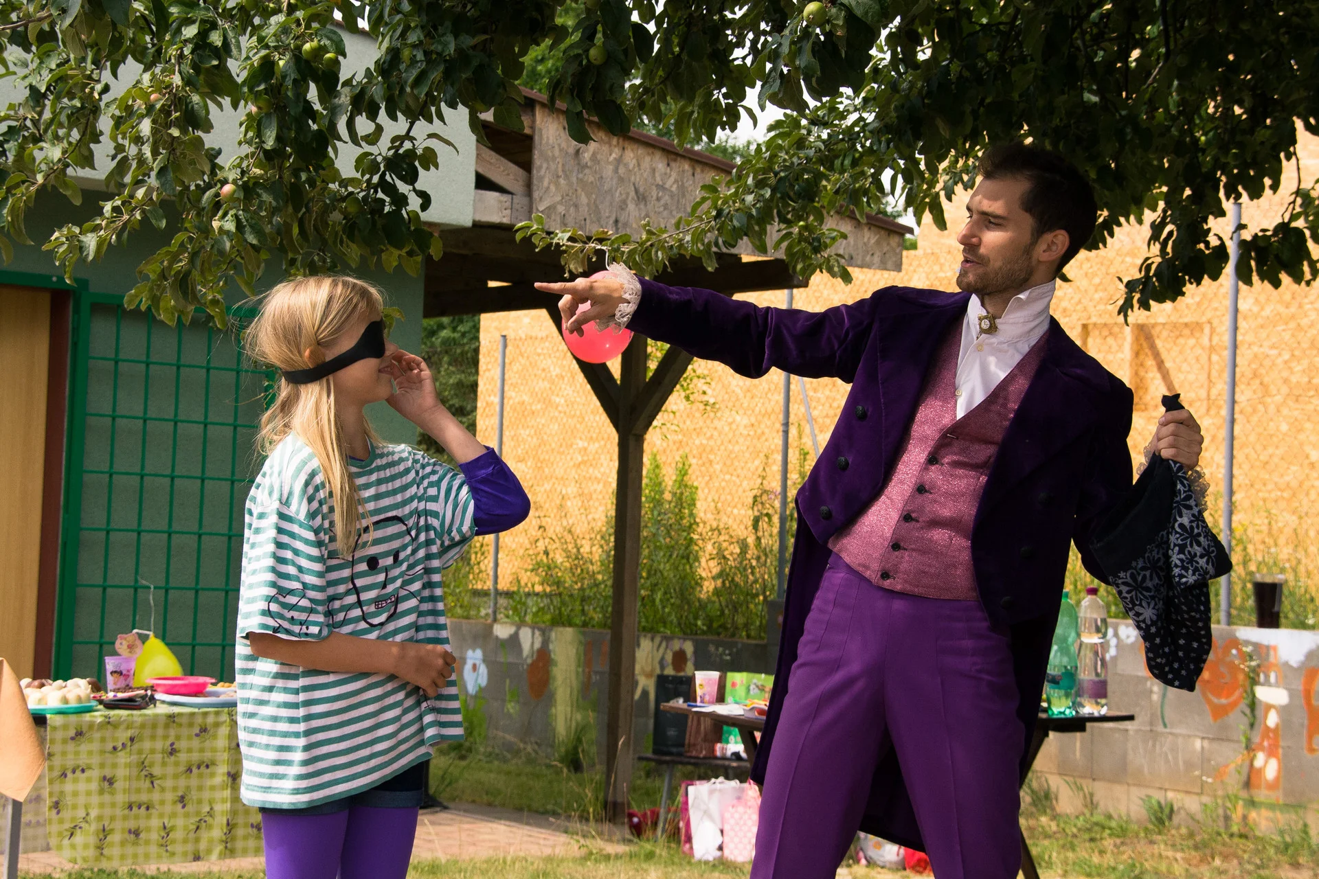 Narozeniny Vinoř, kouzelník Martin kouzlí pro děti.