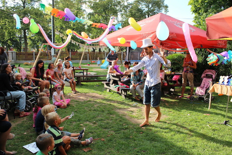 Narozeniny Cholupice, restaurace U Čámrse