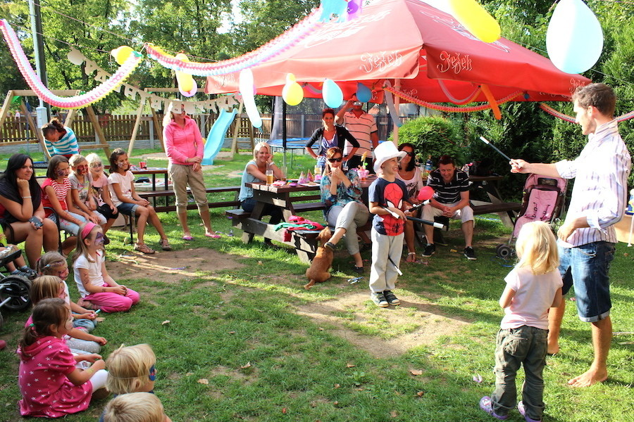 Narozeniny Cholupice, restaurace U Čámrse