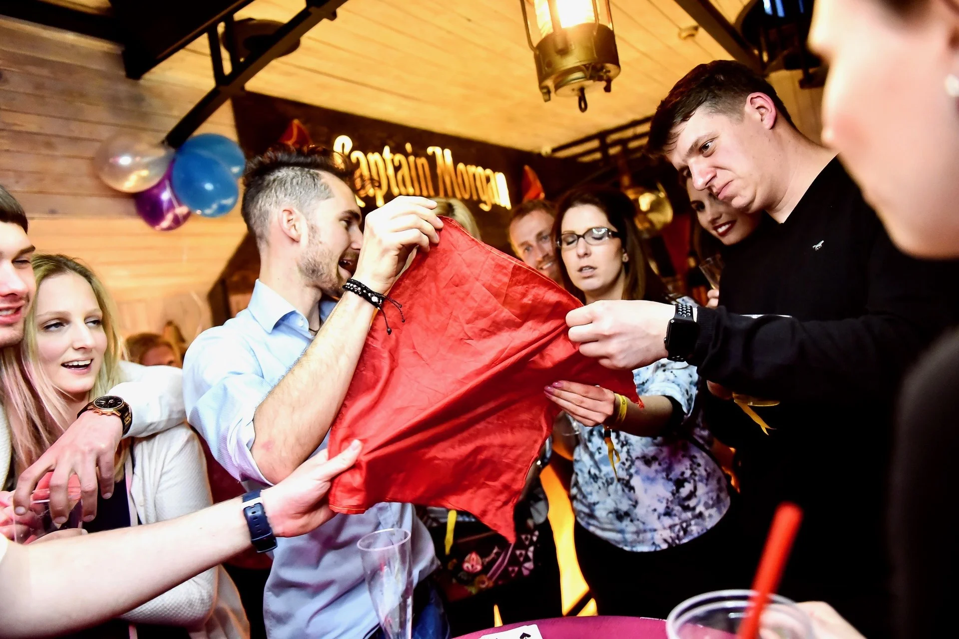 Oslava 30. narozenin, Pavel, Jaromír a spousta přátel. Loď Captain Morgan, Praha