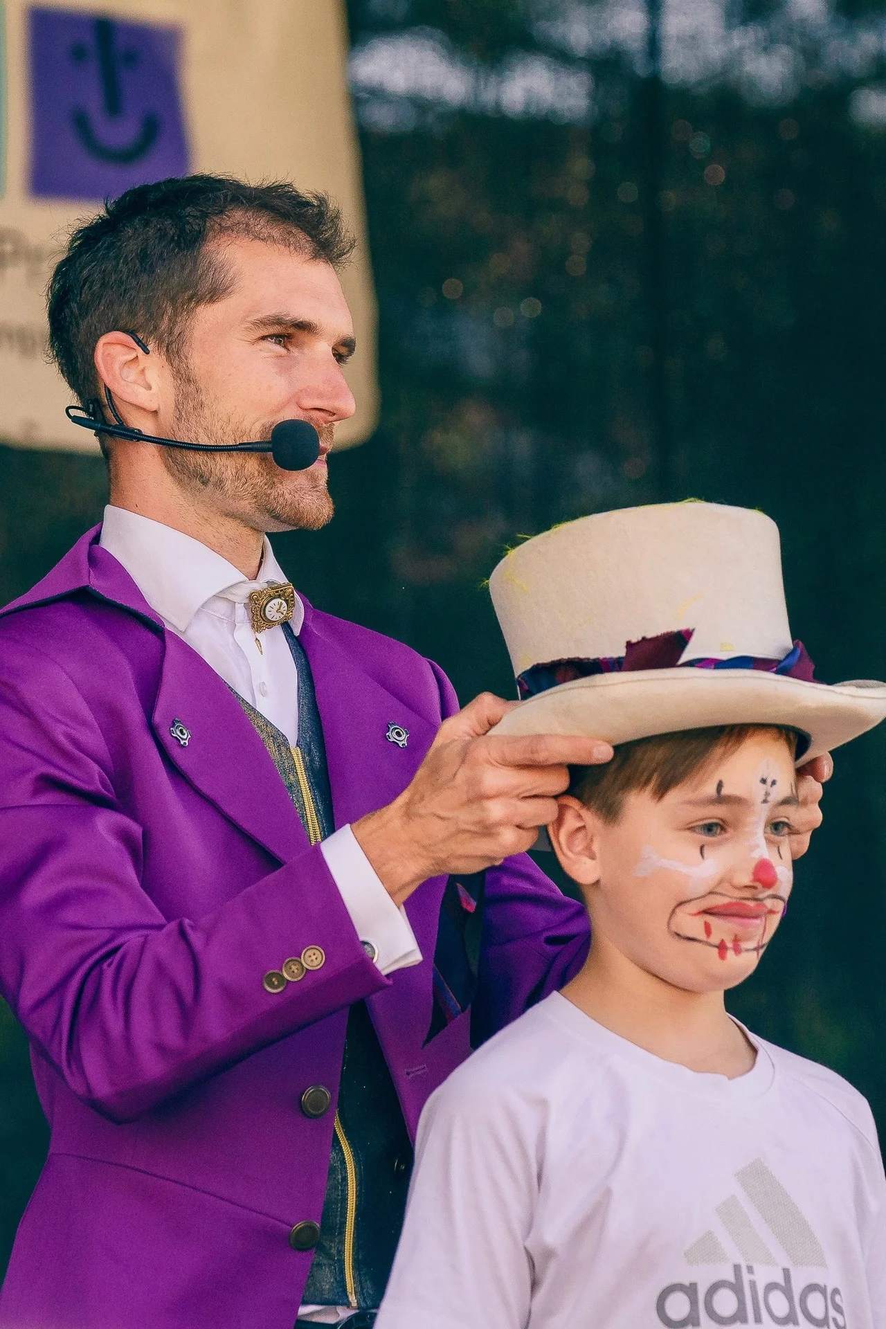 Park Přátelství, dětská akce, Prosek, Praha 9. Kouzelník a zábava pro děti