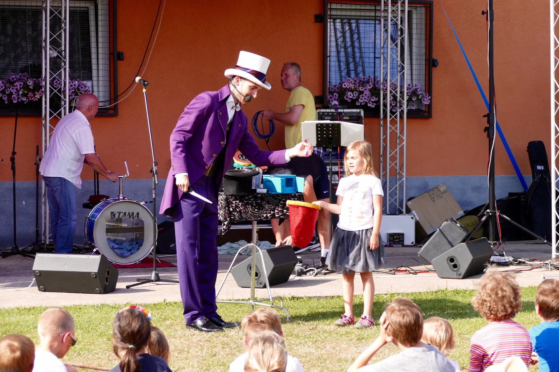 Hýskov, Arabelateam a kouzelník Martin