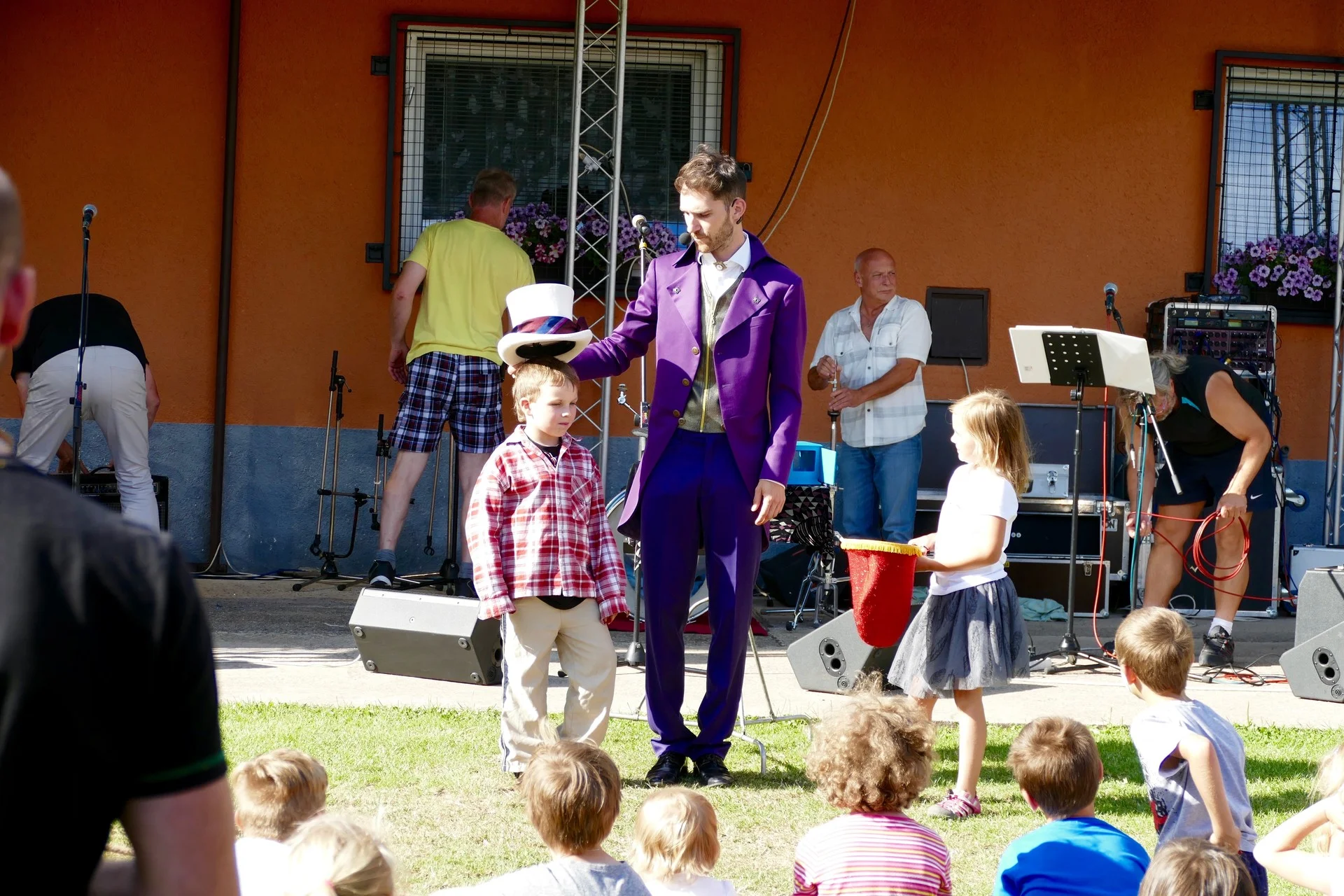 Hýskov, Arabelateam a kouzelník Martin