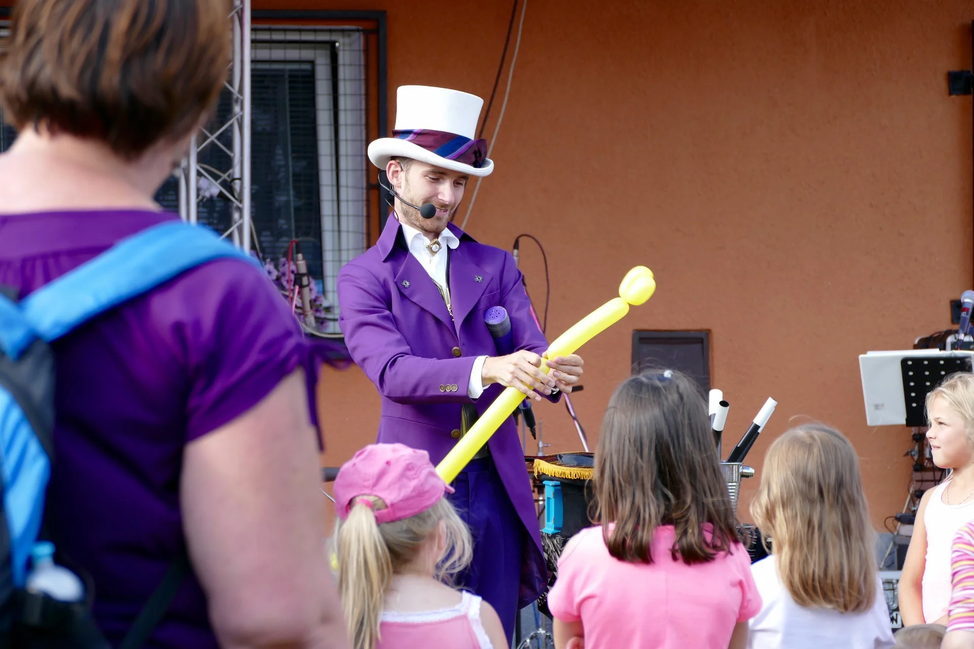 Hýskov, Arabelateam a kouzelník Martin