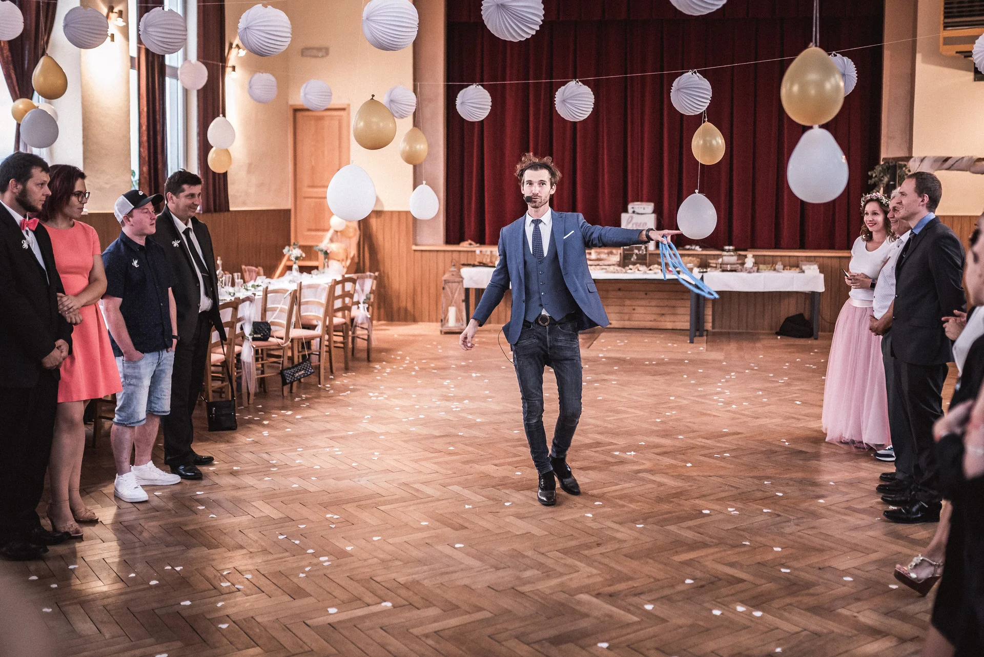 Hlinsko, svatba a kouzelník jako dárek