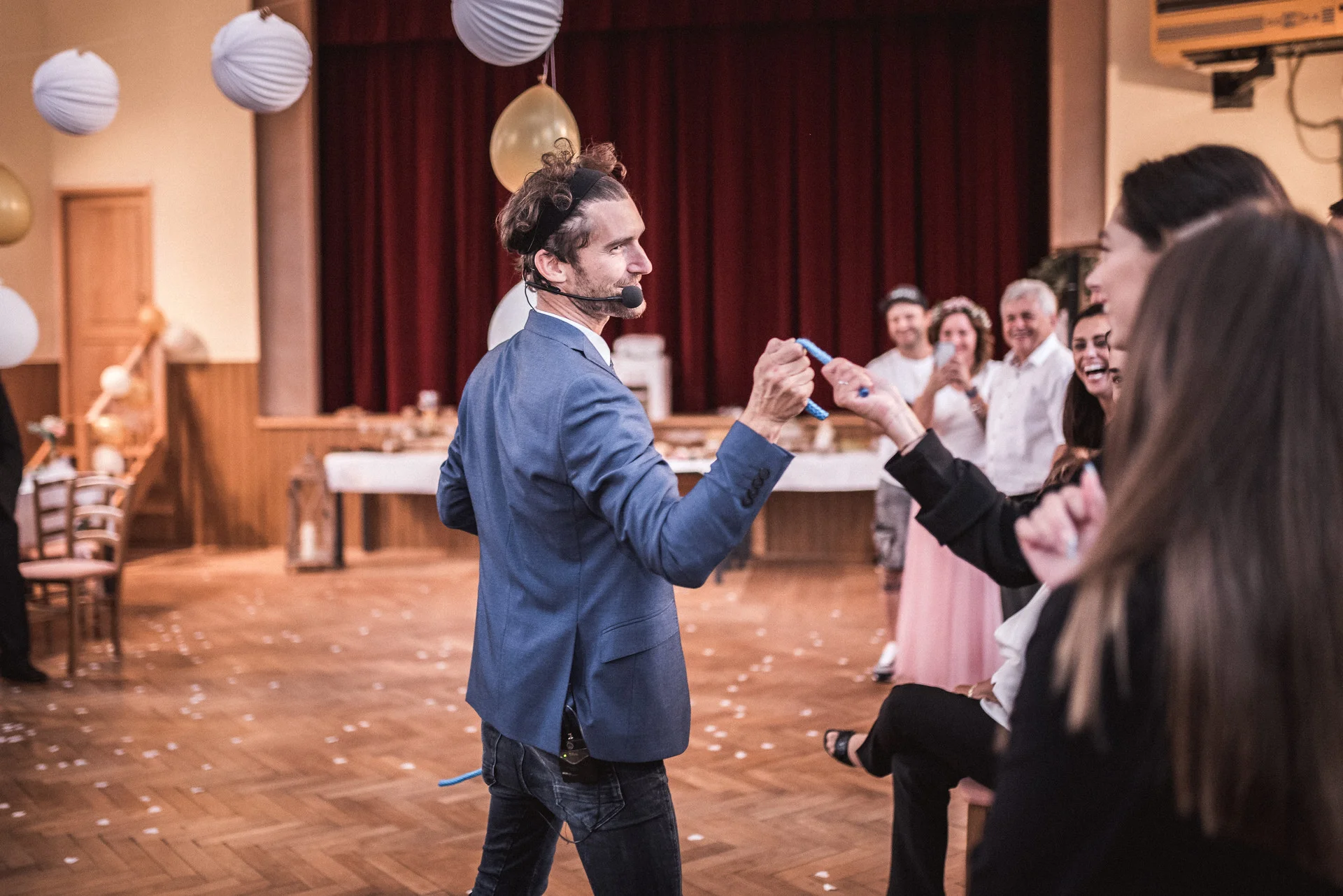 Hlinsko, svatba a kouzelník jako dárek