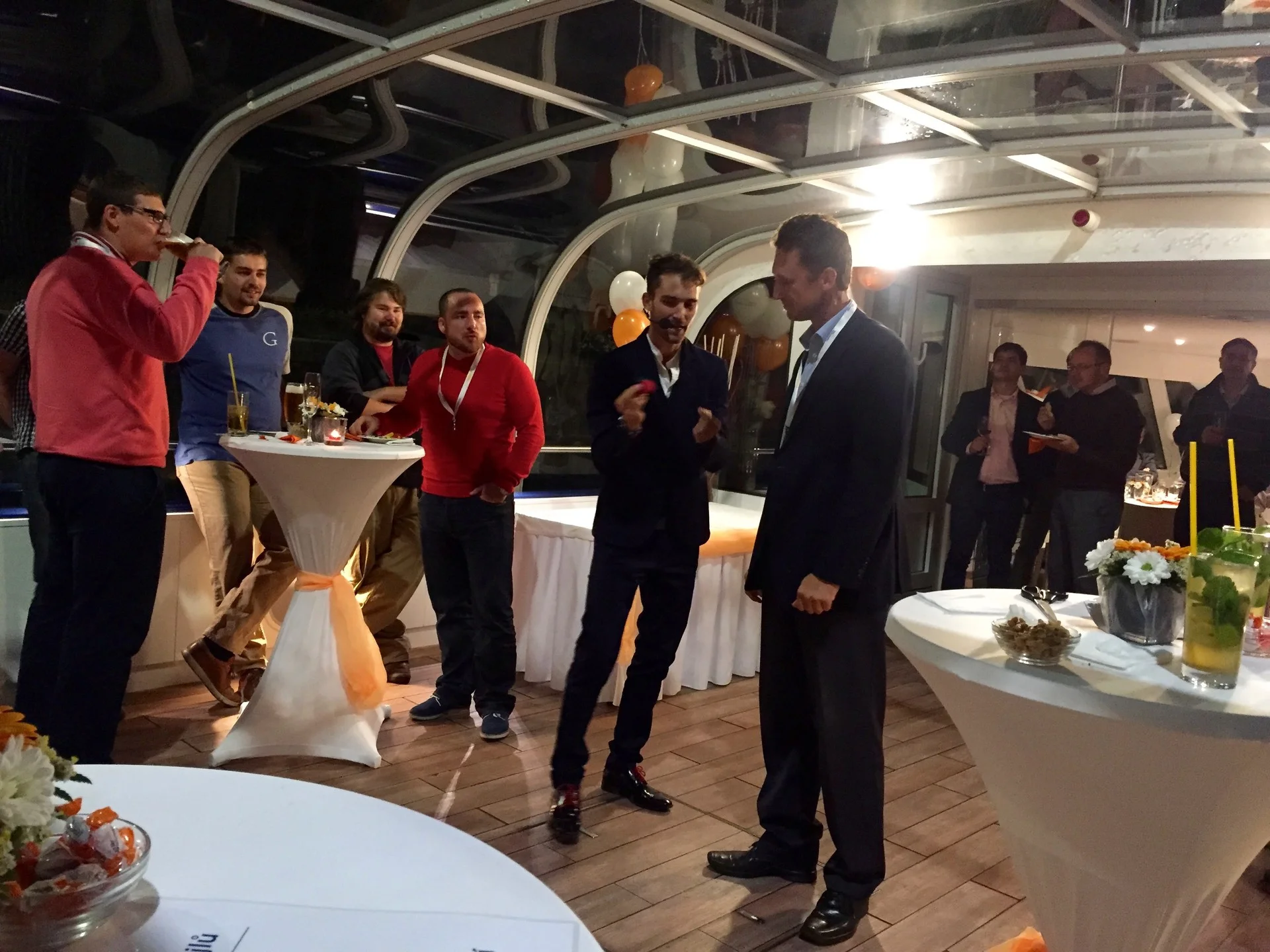 České Radiokomunikace a. s., moderátor akce