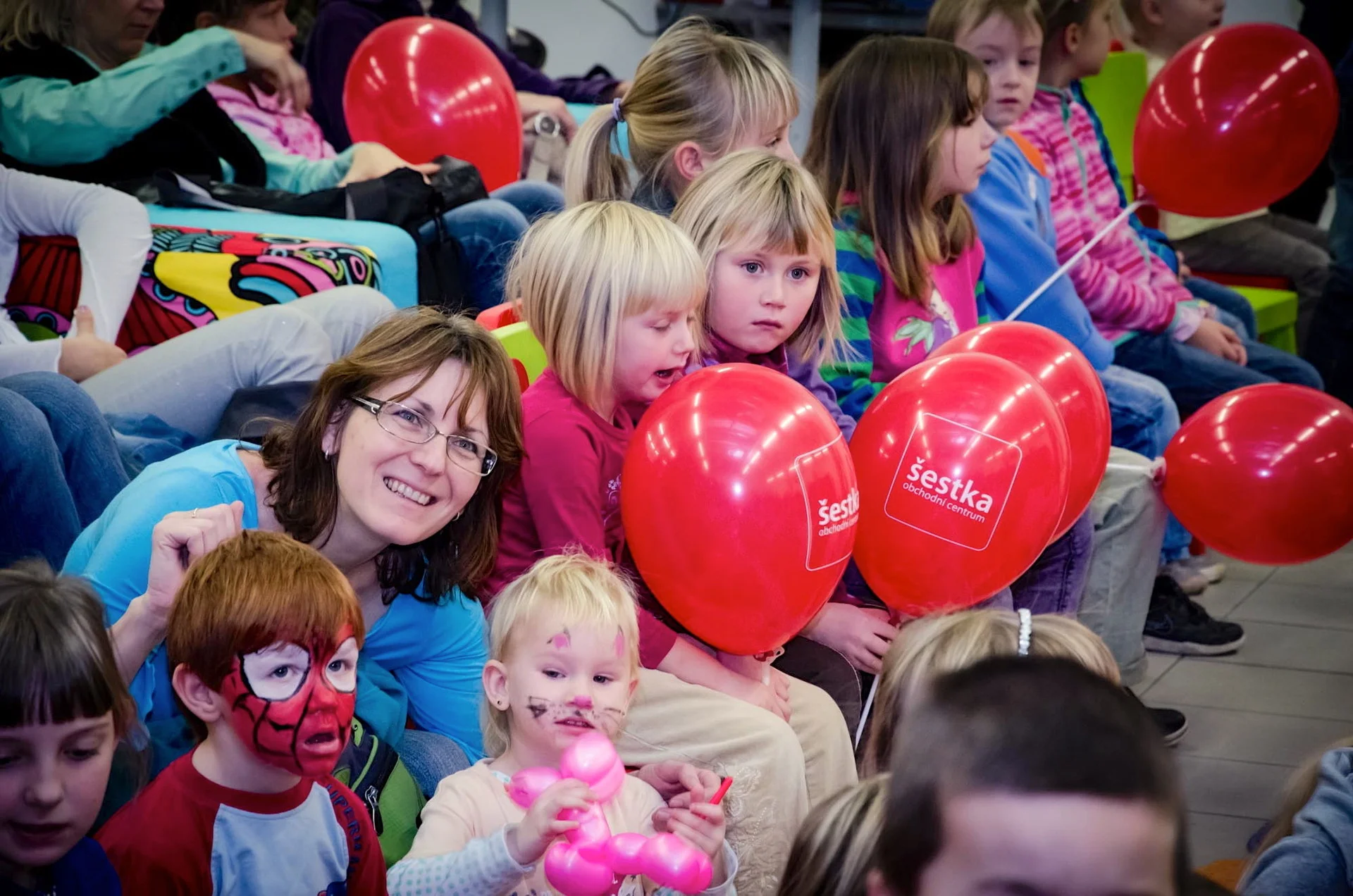 OC Šestka - narozeniny