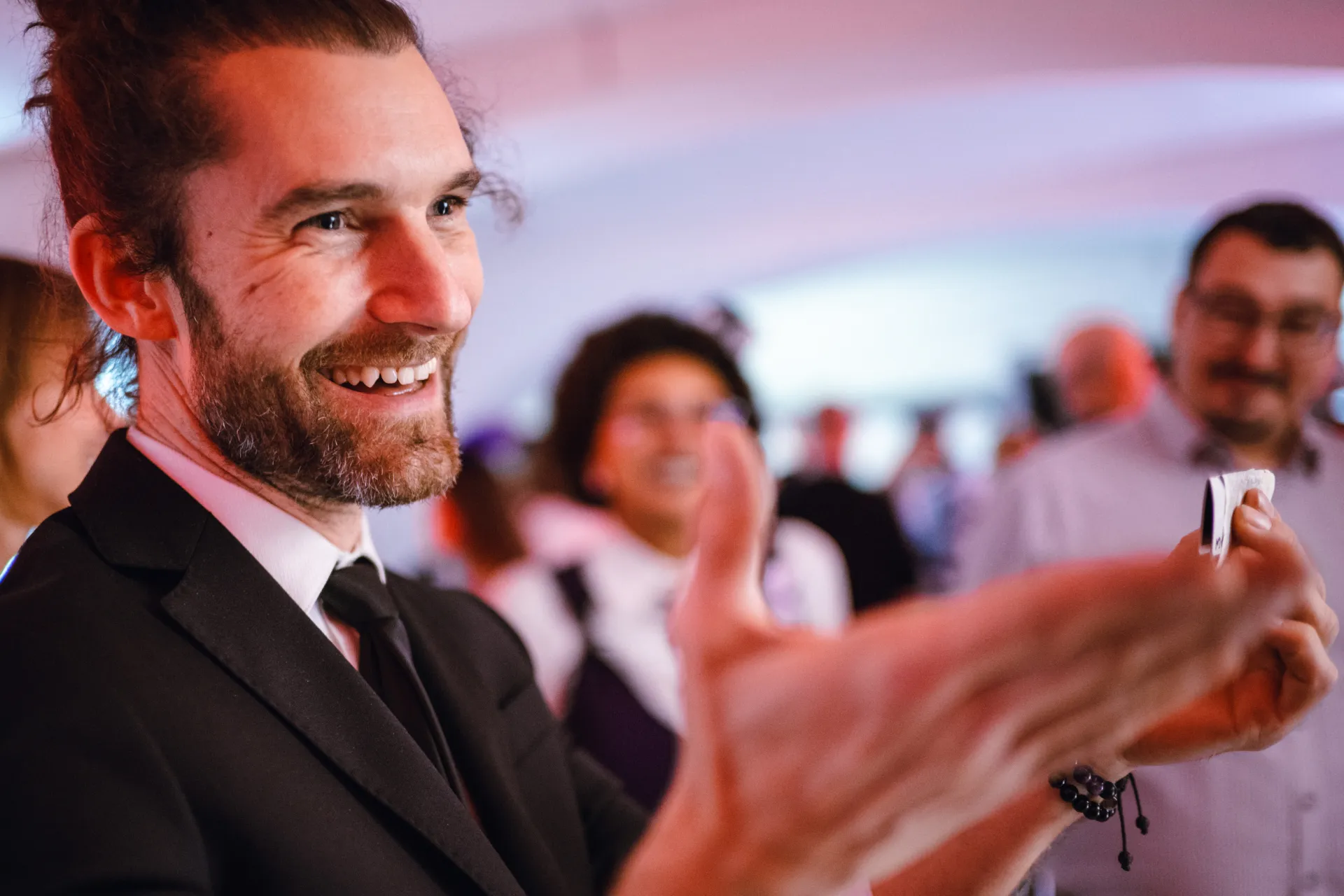 Mikromagie jako most mezi lidmi a emocemi.