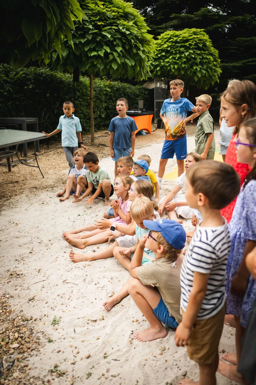 dětská kouzelnická show plná smíchu a interakce v Turnově