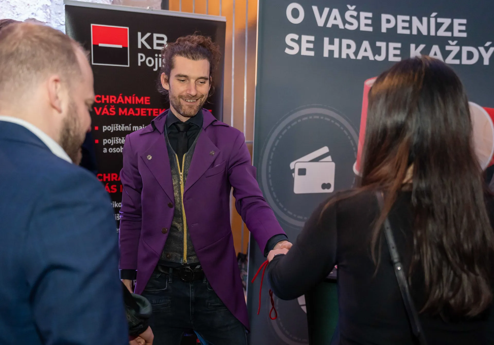 kouzelnik-vip-akce-kb-pojistovna-mikromagie-skorapky-zabava-hostu