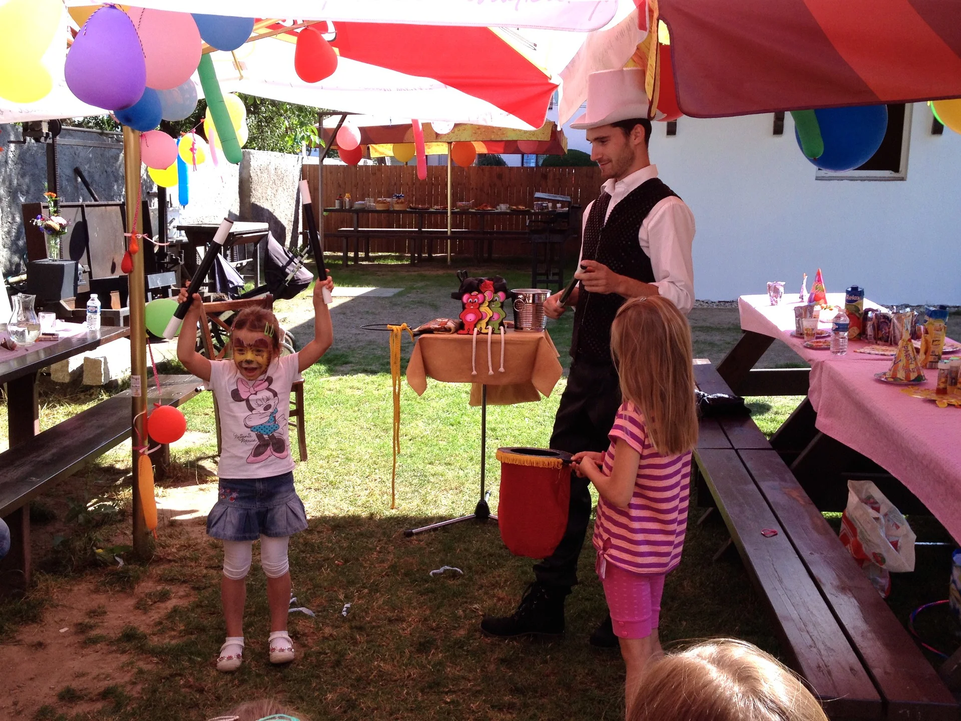 Narozeniny Cholupice, kouzelník Martin