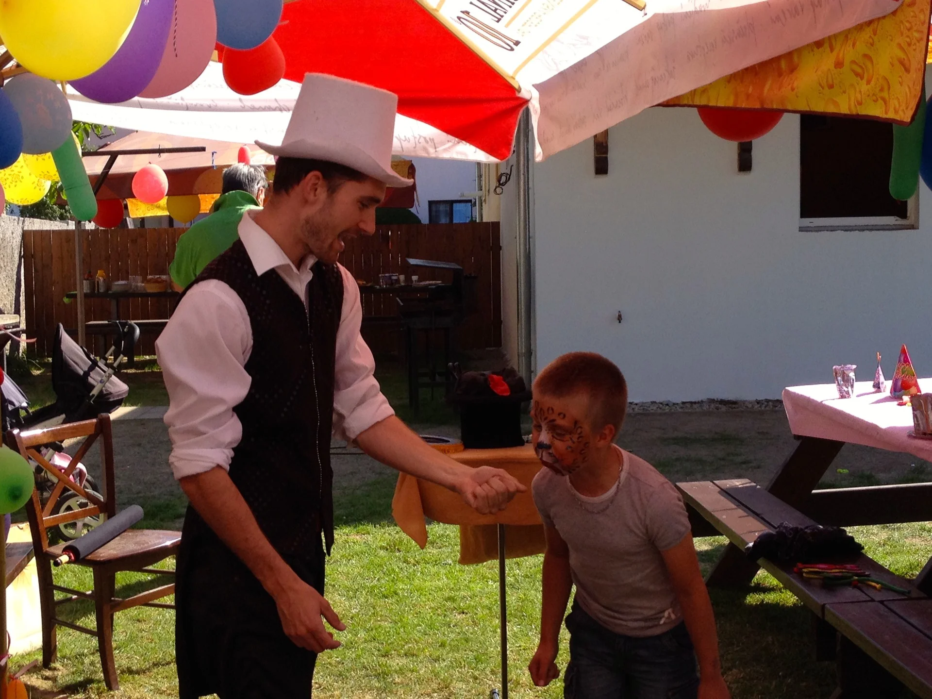 Narozeniny Cholupice, kouzelník Martin