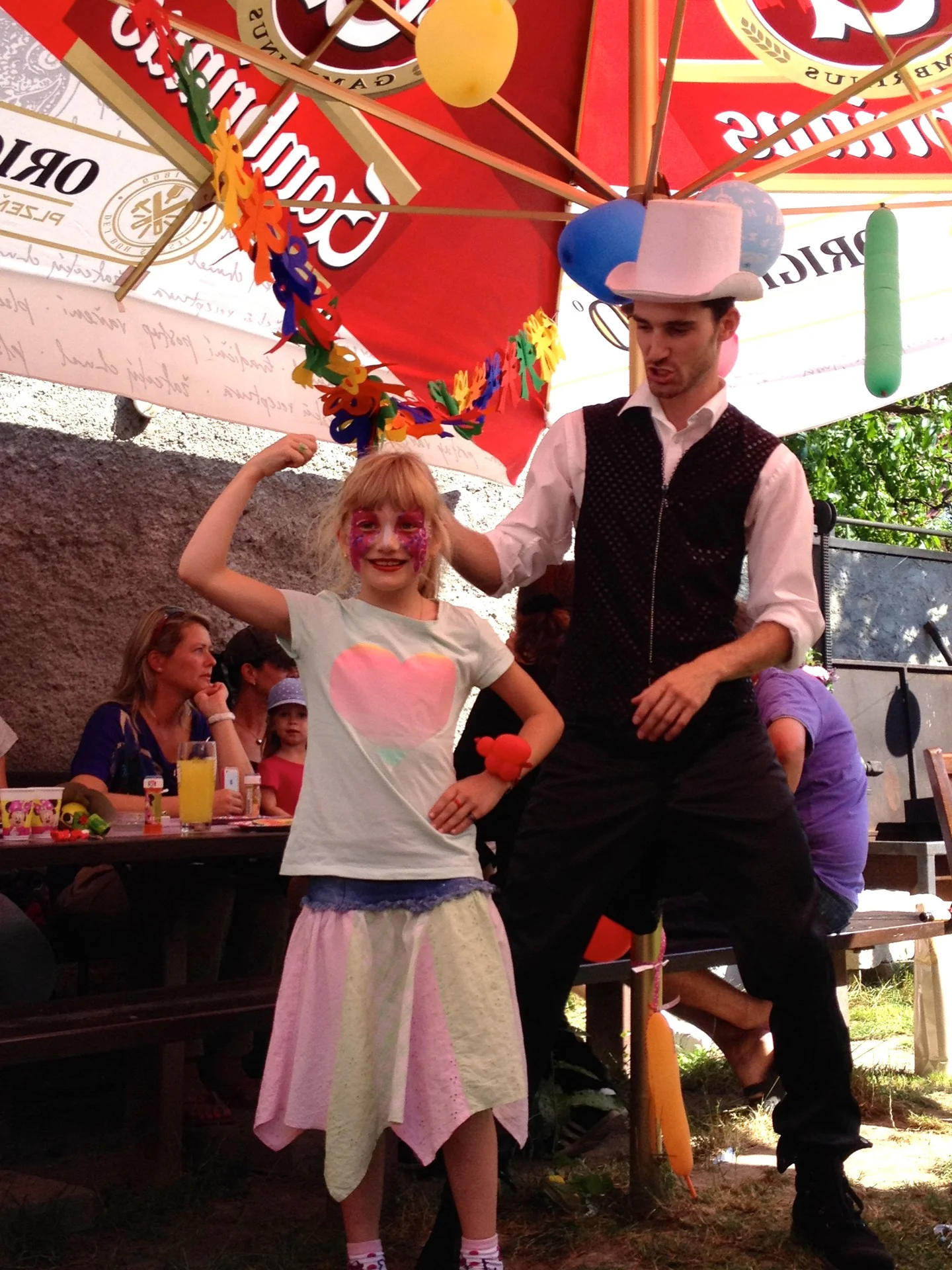 Narozeniny Cholupice, kouzelník Martin