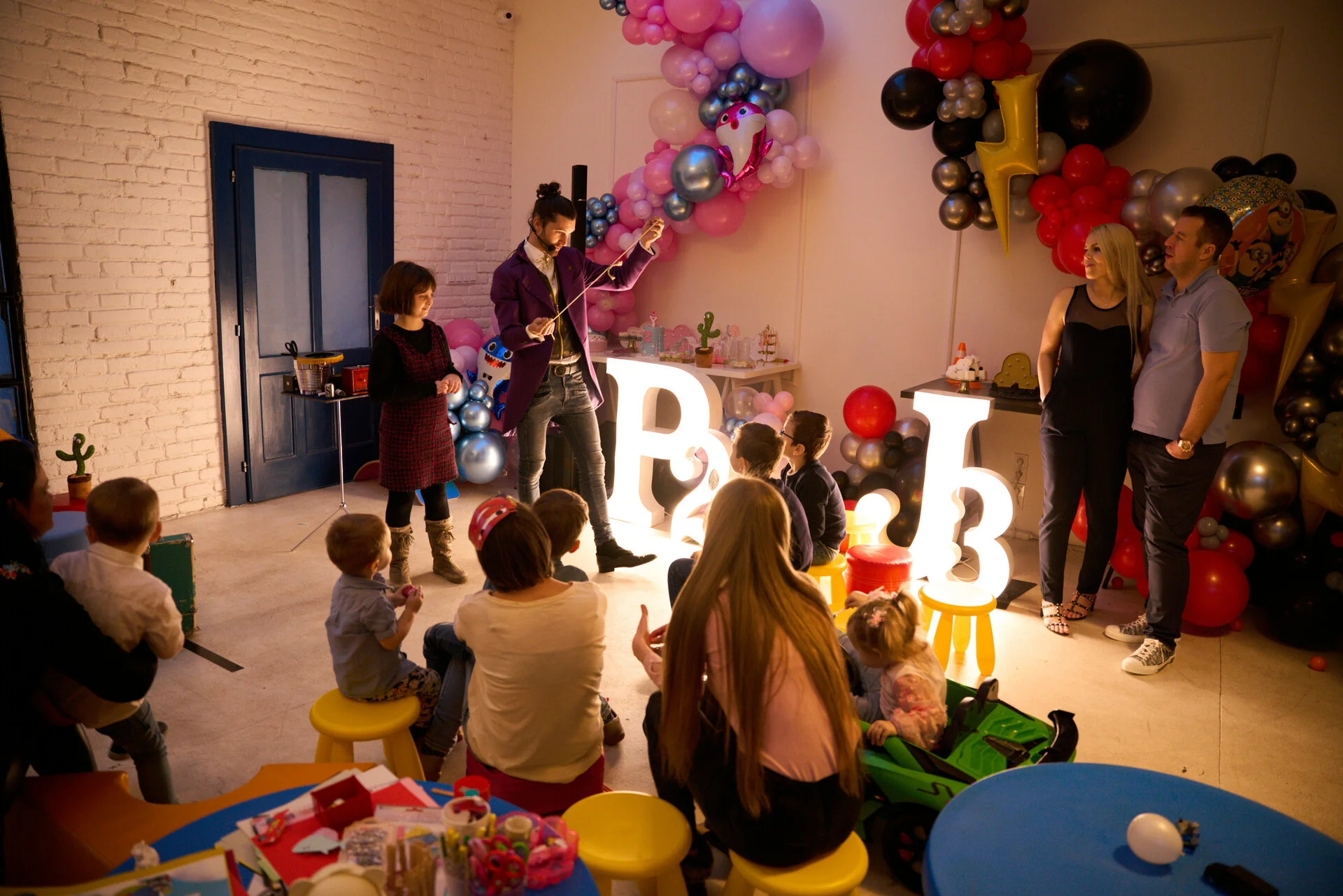 Město Moře - dětská oslava narozenin, dětský kouzelník, Praha 7.