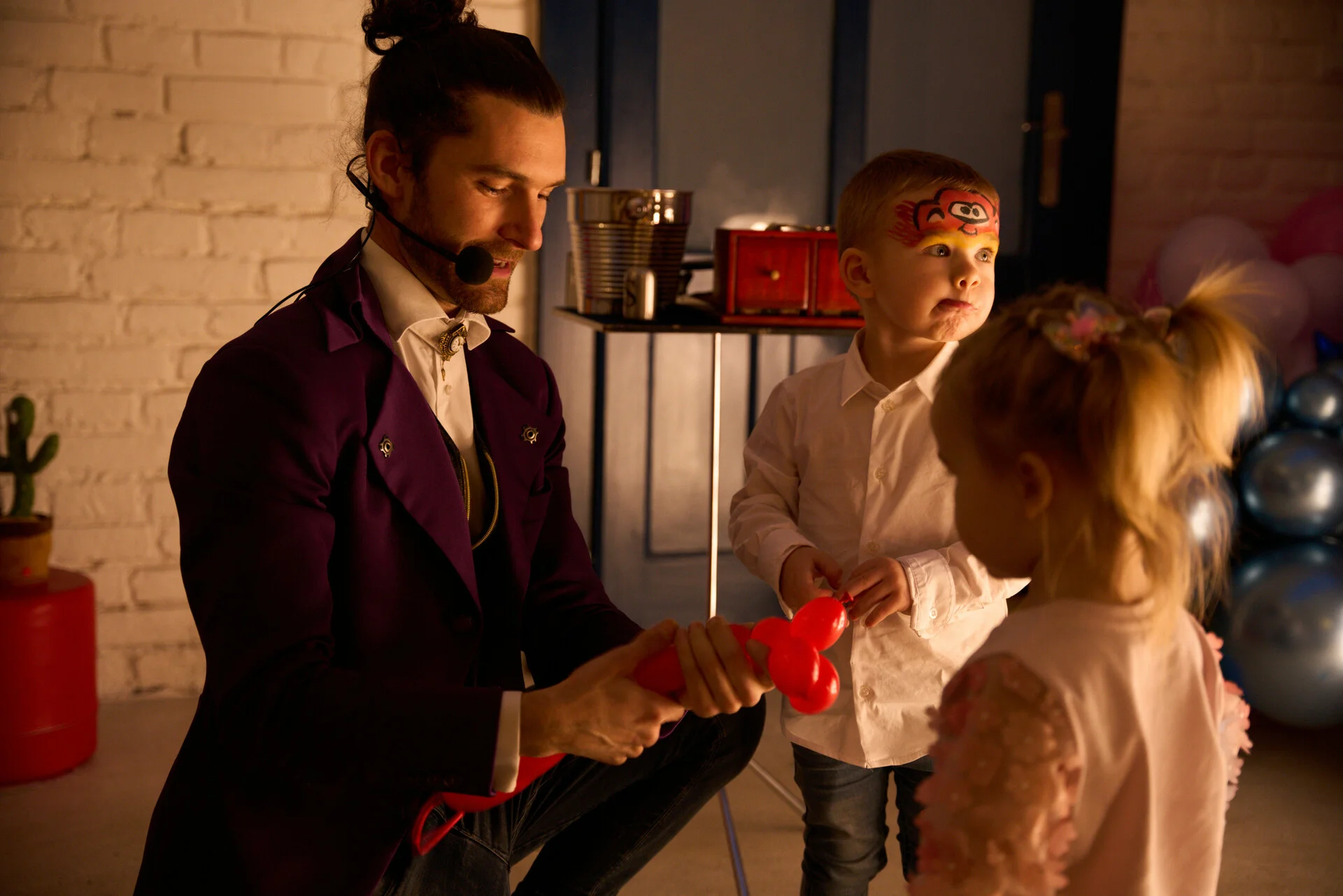 Město Moře - dětská oslava narozenin, dětský kouzelník, Praha 7.