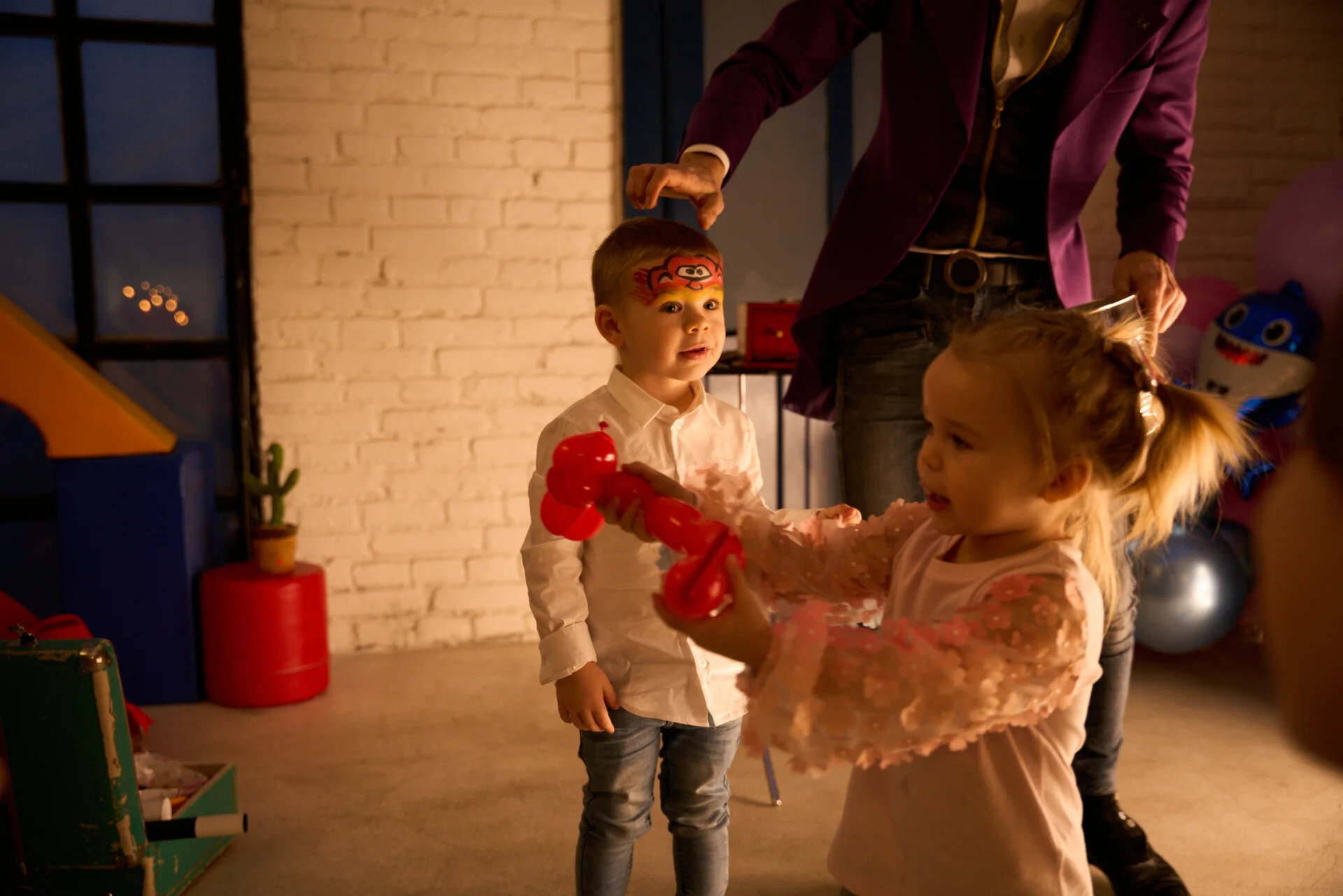 Město Moře - dětská oslava narozenin, dětský kouzelník, Praha 7.