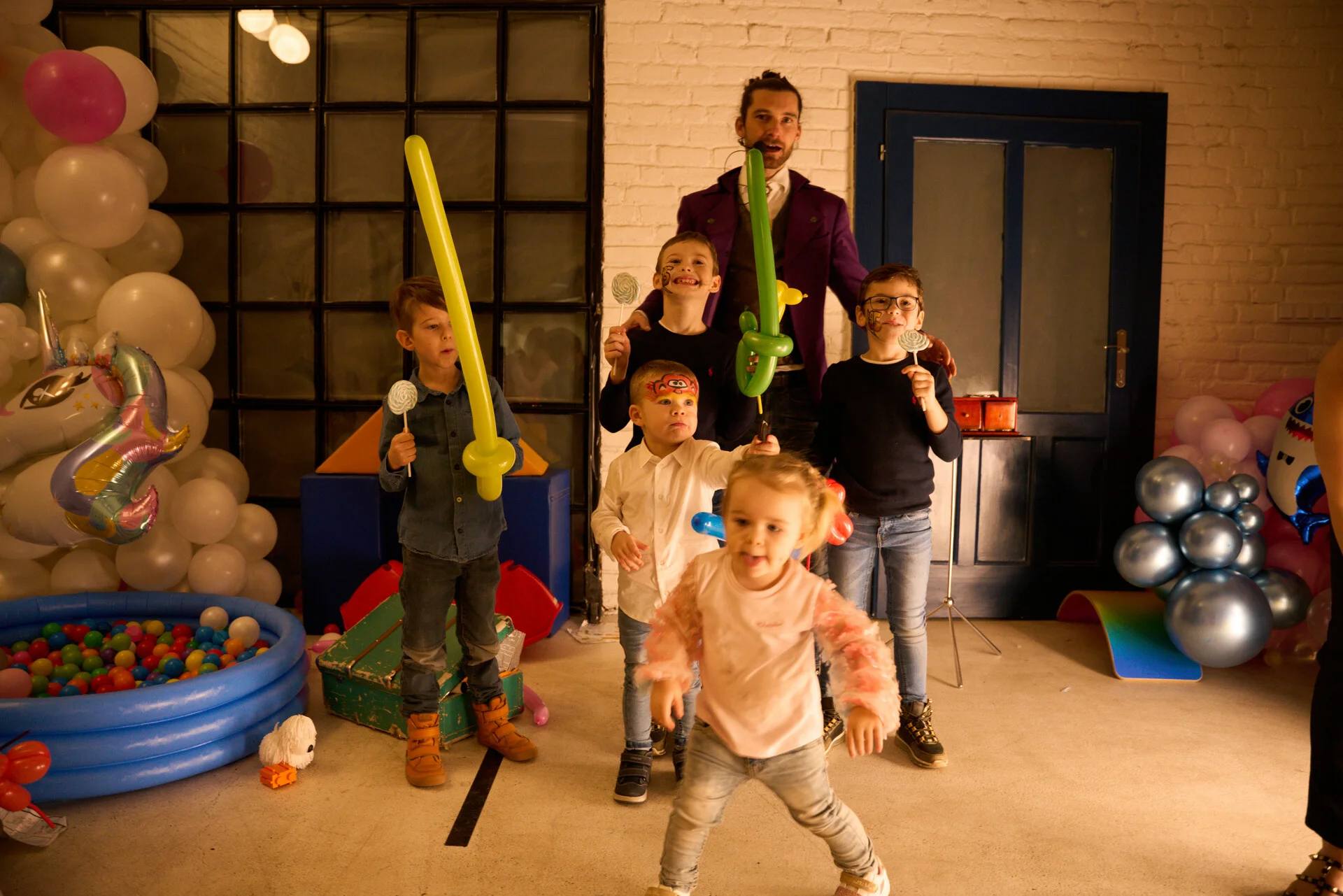 Město Moře - dětská oslava narozenin, dětský kouzelník, Praha 7.