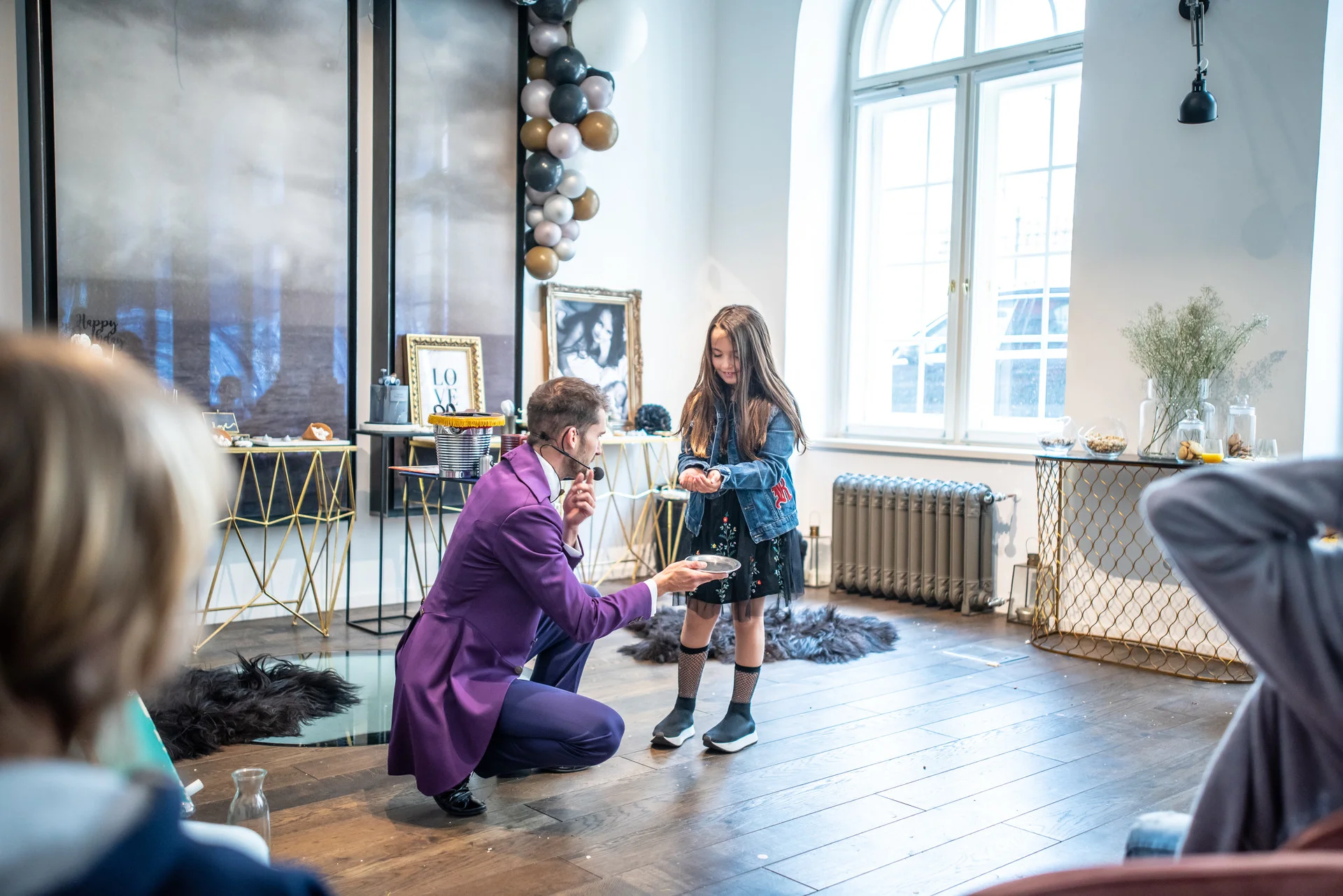 The Senses, oslava narozenin.