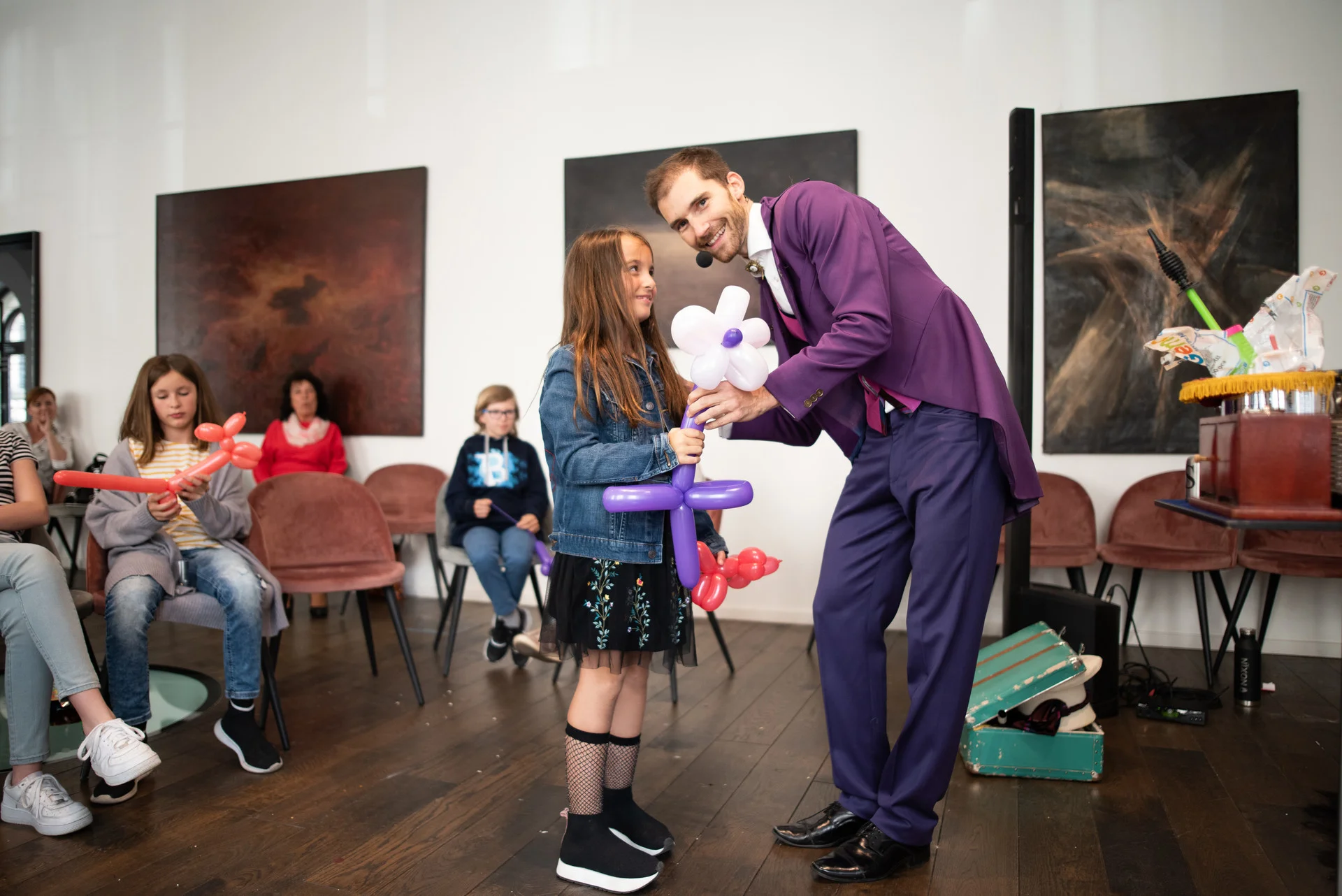 The Senses, oslava narozenin.