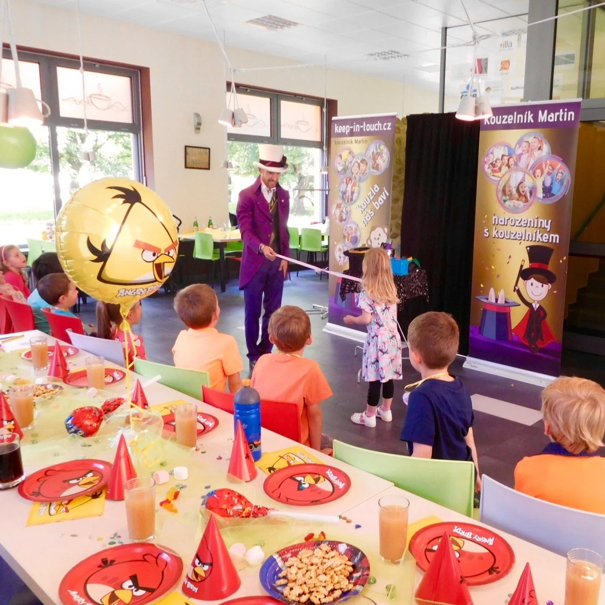 Leif, 6 let, oslava narozenin, kouzelník Praha 8 Tichá kavárna